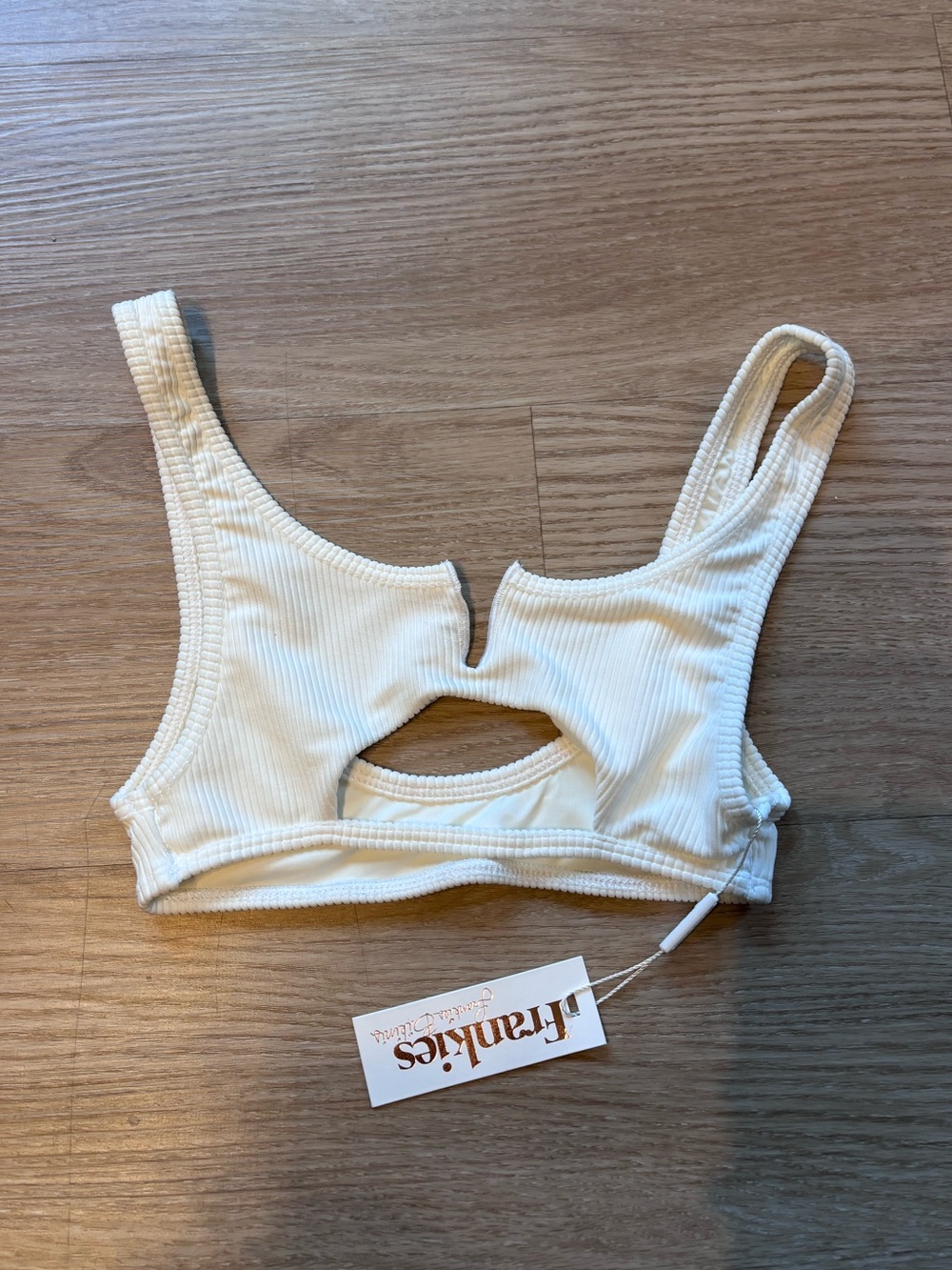 NWT Frankie’s Bikinis Women’s XS Cole Swim Top in White Beach Summer - Picture 2 of 7